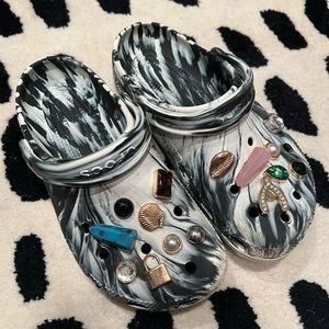 Womens Crocs sz 8 black and white marbled with mixed jibbetts